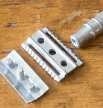 3 Piece Razorblade How to Use a Double Edge Razor